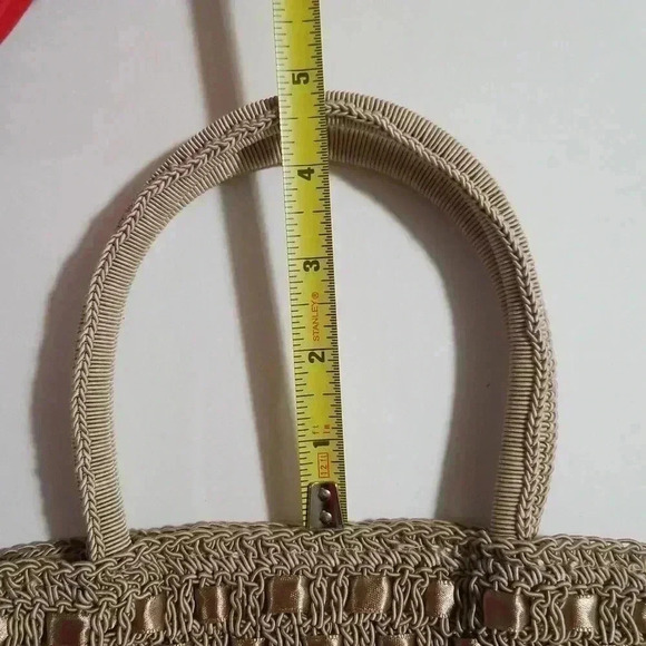 Small crochet and satin handle purse - Picture 3 of 5